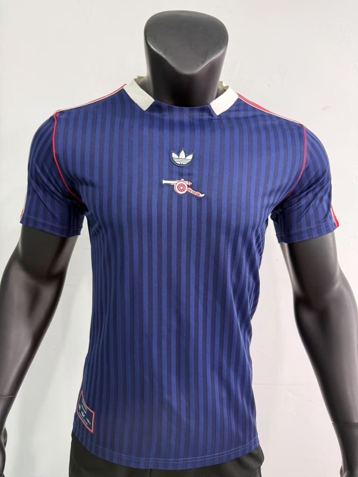 CAMISETA ARSENALTERRACE ICONS 2025PLAYER